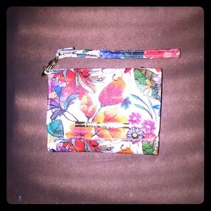 ❌SOLD❌ on mer Steve Madden Wrist Wallet